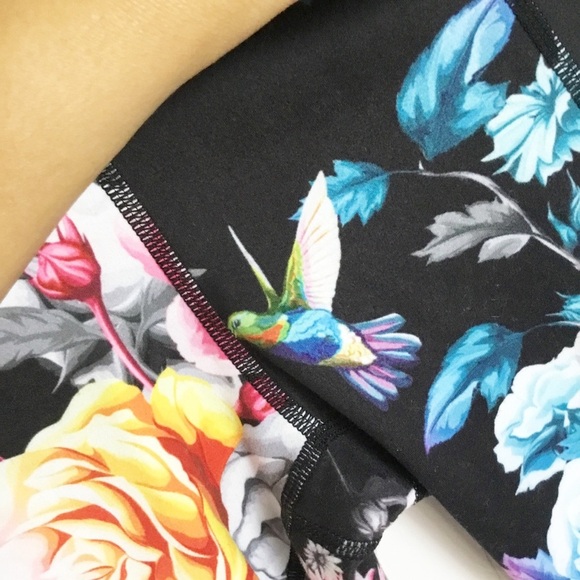 Zyia Floral Black Leggings Mesh Size 2 Gym 7/8 - Picture 2 of 6